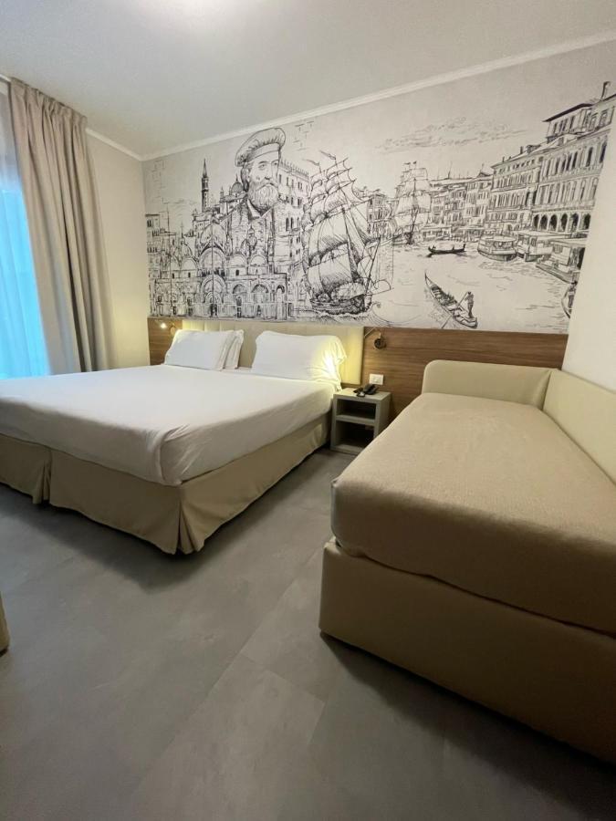 Hotel Marco Polo Lido di Jesolo Buitenkant foto