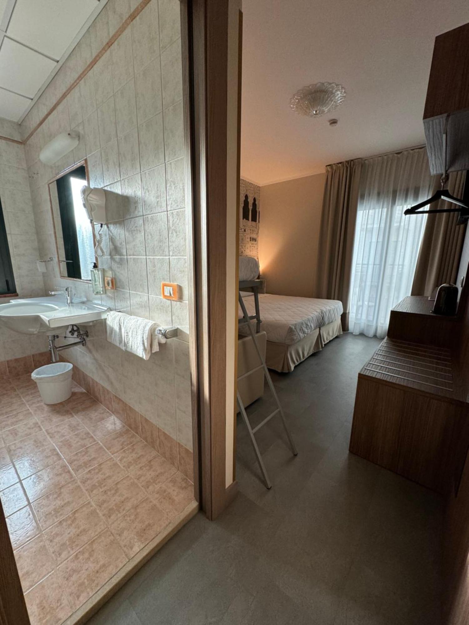 Hotel Marco Polo Lido di Jesolo Buitenkant foto